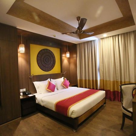 Vivin Luxury Suites Thiruvananthapuram Exterior photo