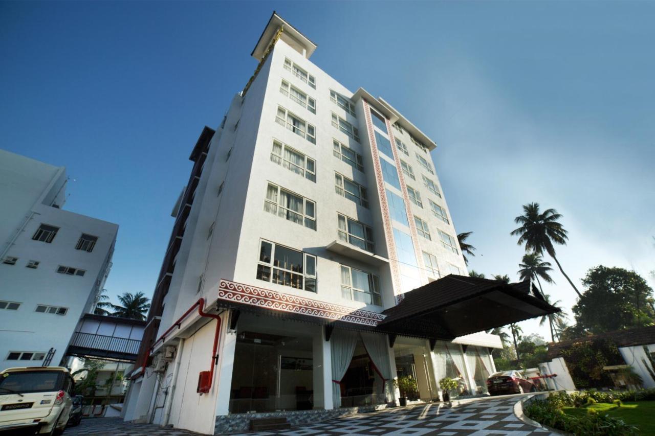 Vivin Luxury Suites Thiruvananthapuram Exterior photo