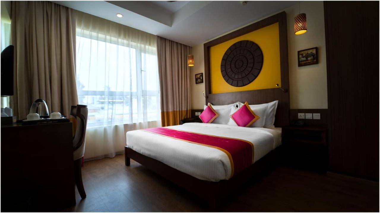 Vivin Luxury Suites Thiruvananthapuram Exterior photo
