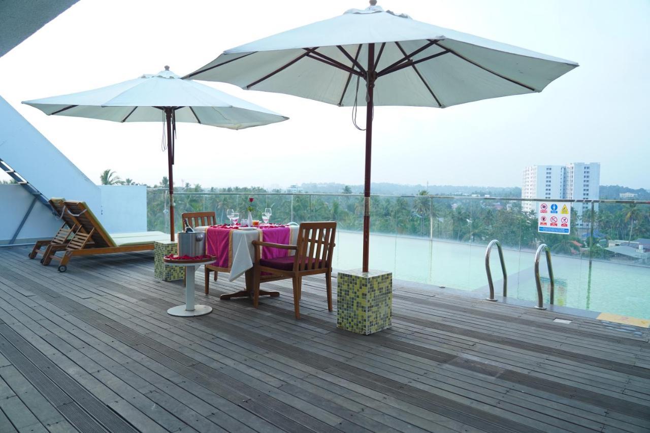 Vivin Luxury Suites Thiruvananthapuram Exterior photo