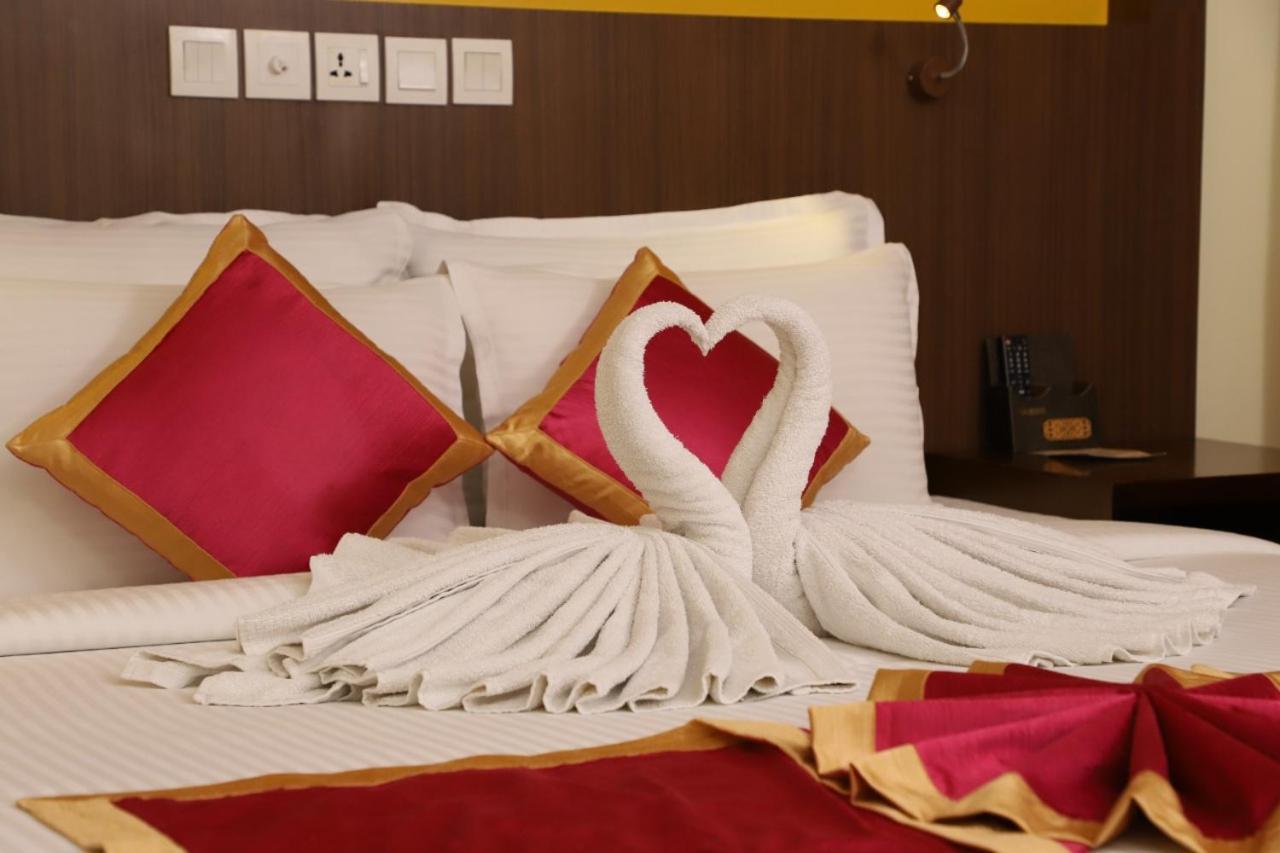 Vivin Luxury Suites Thiruvananthapuram Exterior photo