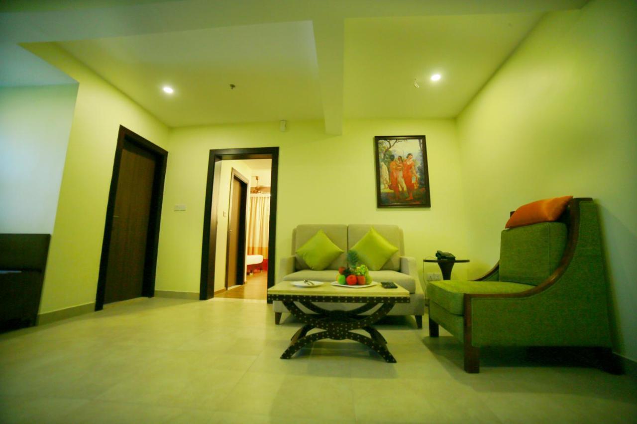 Vivin Luxury Suites Thiruvananthapuram Exterior photo