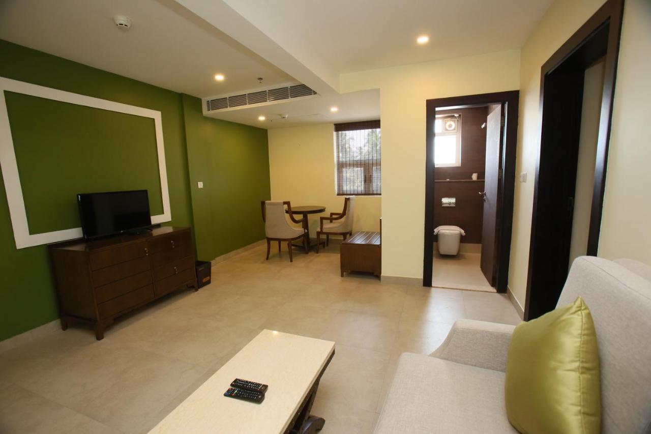 Vivin Luxury Suites Thiruvananthapuram Exterior photo